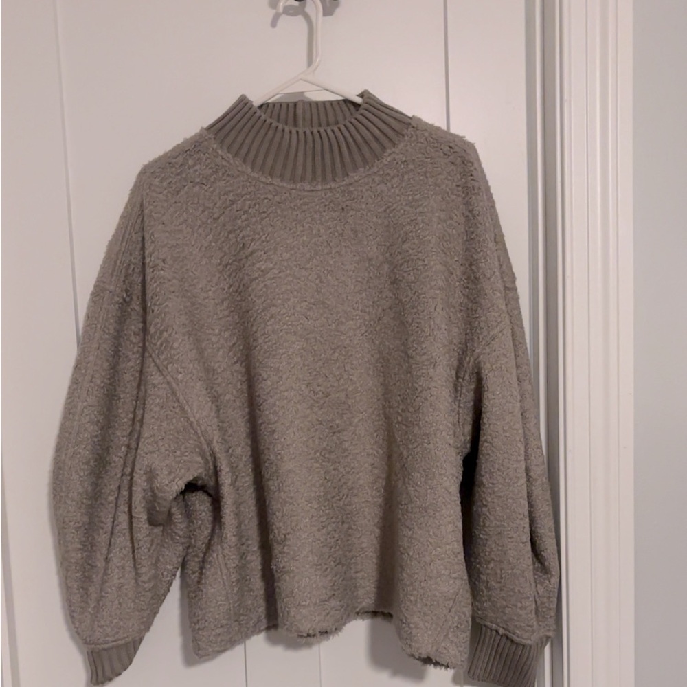 Abercrombie & Fitch Sweater